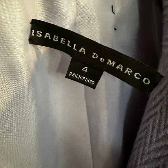 Isabella Demarco Sophisticated Purple Trench Coat with Minimalist Design - Picture 5 of 6